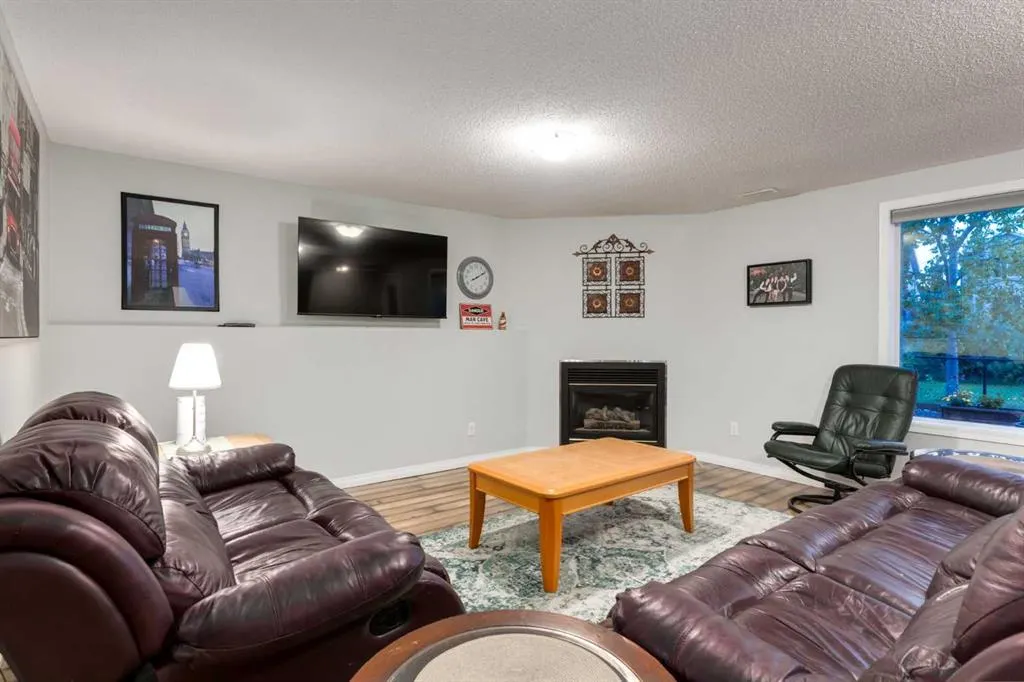 138 West Creek Springs