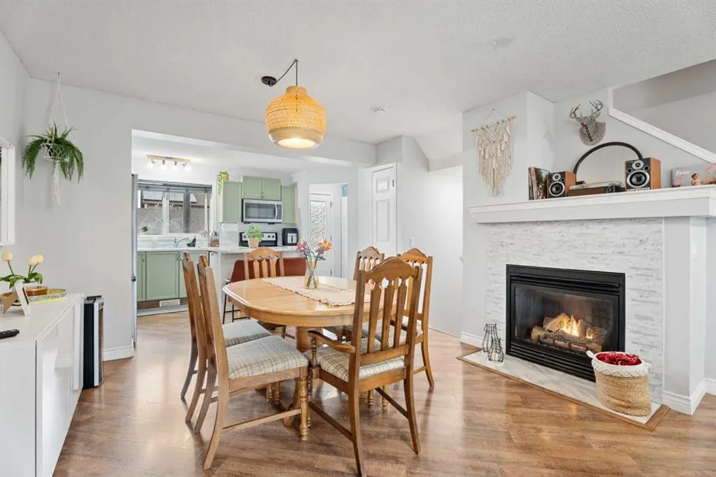 242 Elgin Place SE