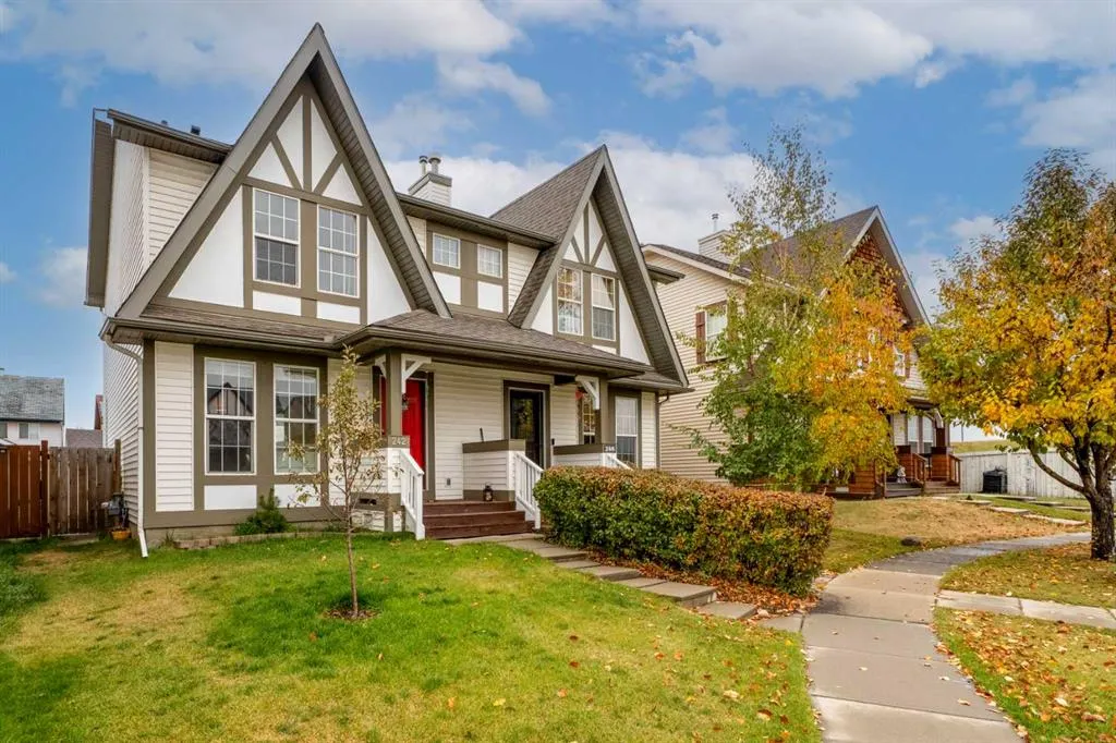 242 Elgin Place SE