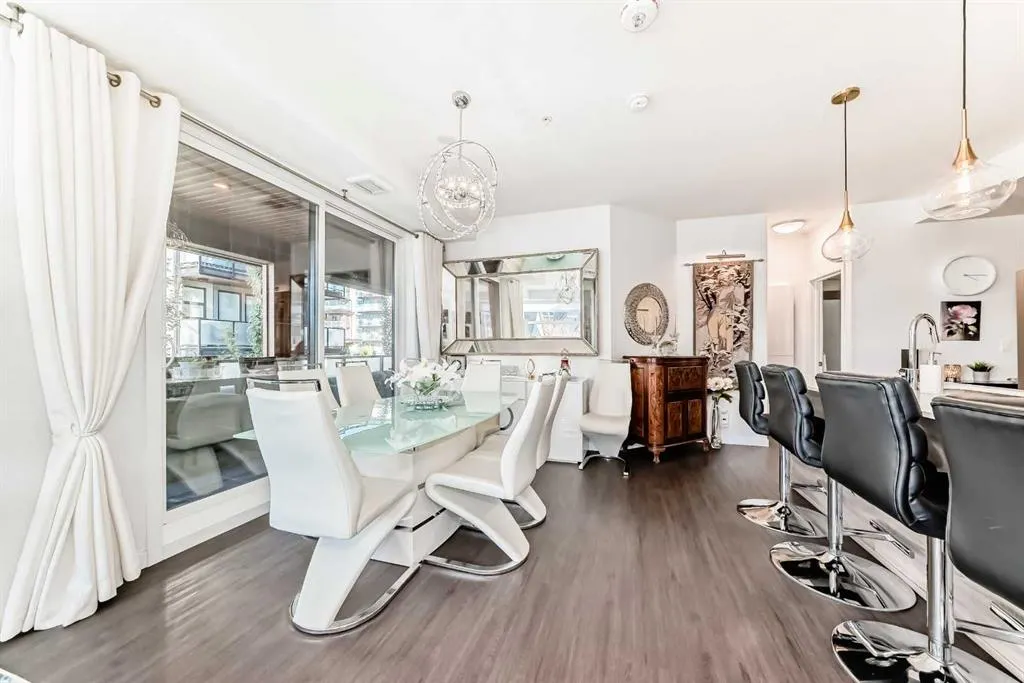 122 Mahogany Centre SE, #202