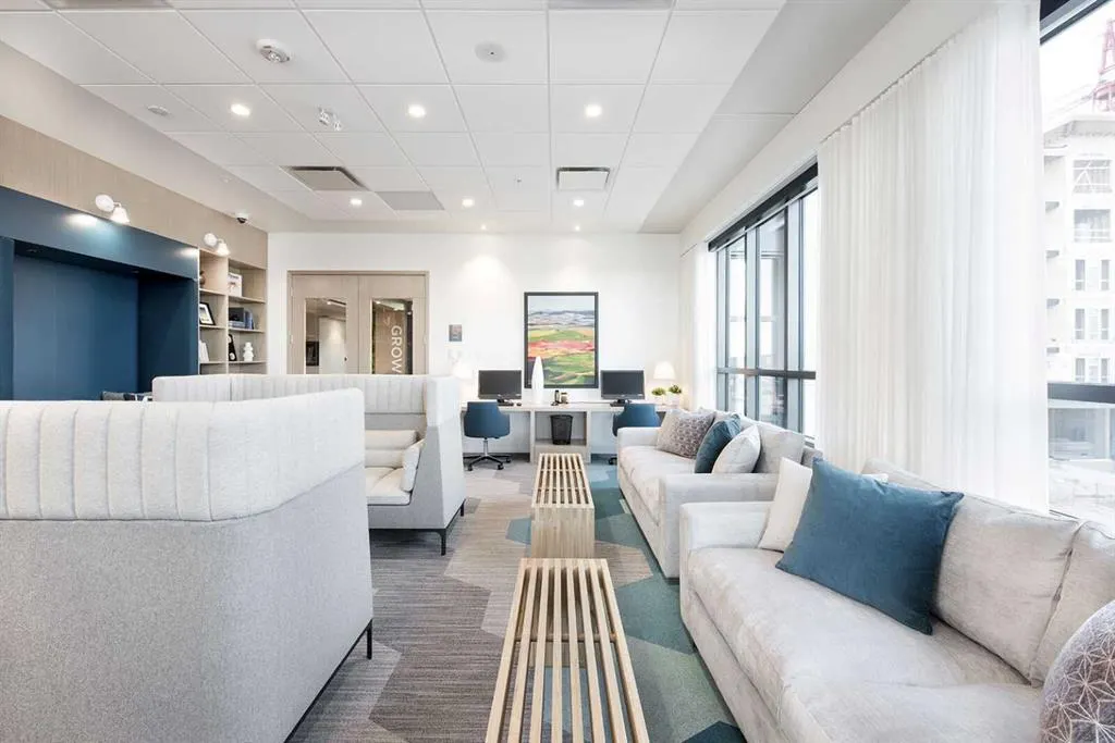 122 Mahogany Centre SE, #202