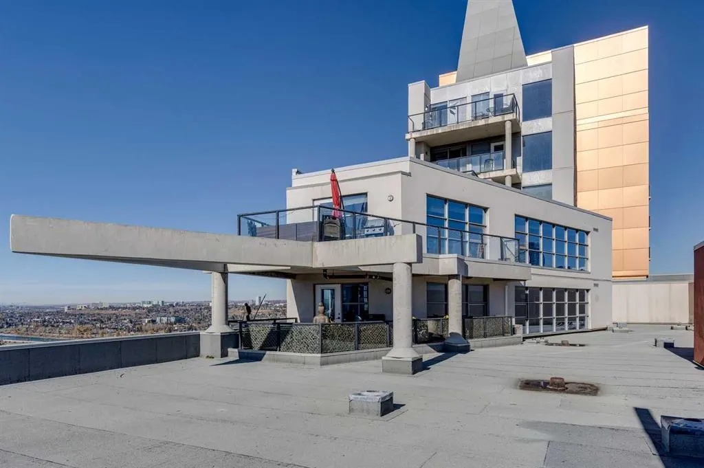 1053 10 Street SW, #2211