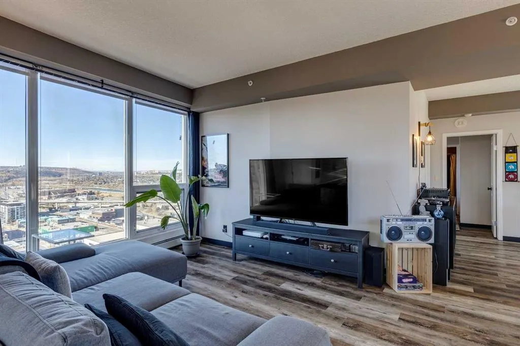 1053 10 Street SW, #2211