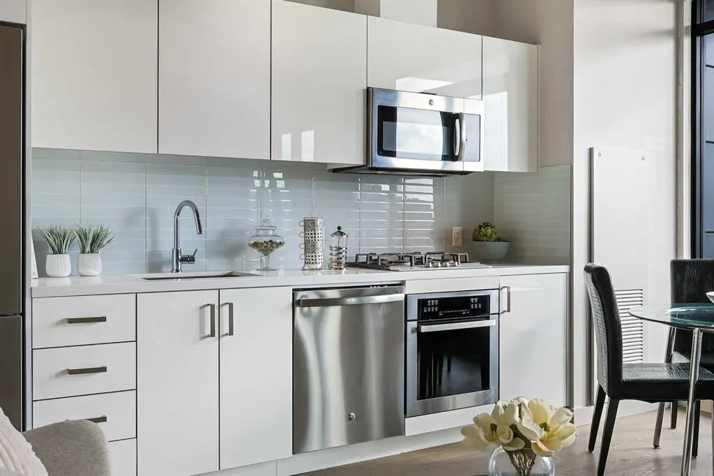 1010 6 Street SW, #1207
