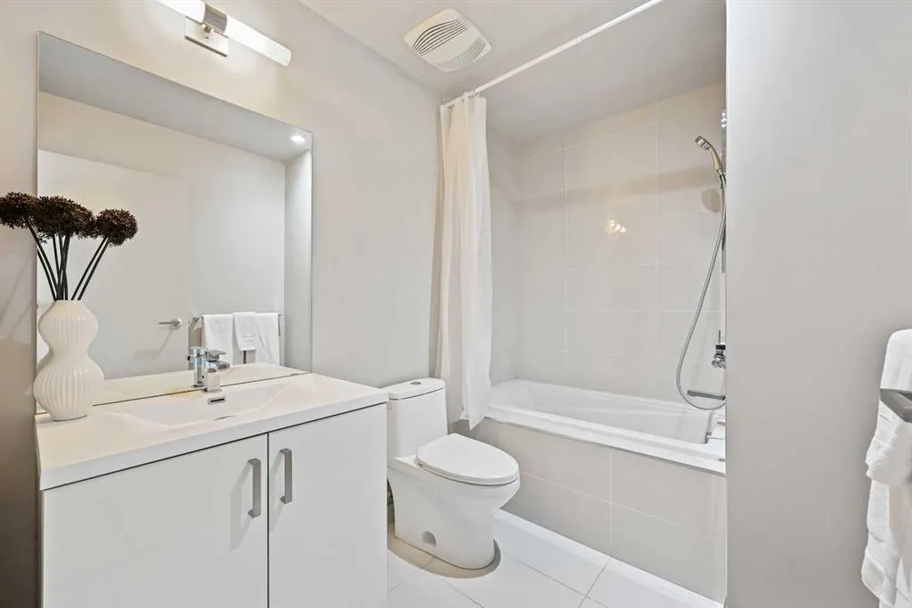 1010 6 Street SW, #1207