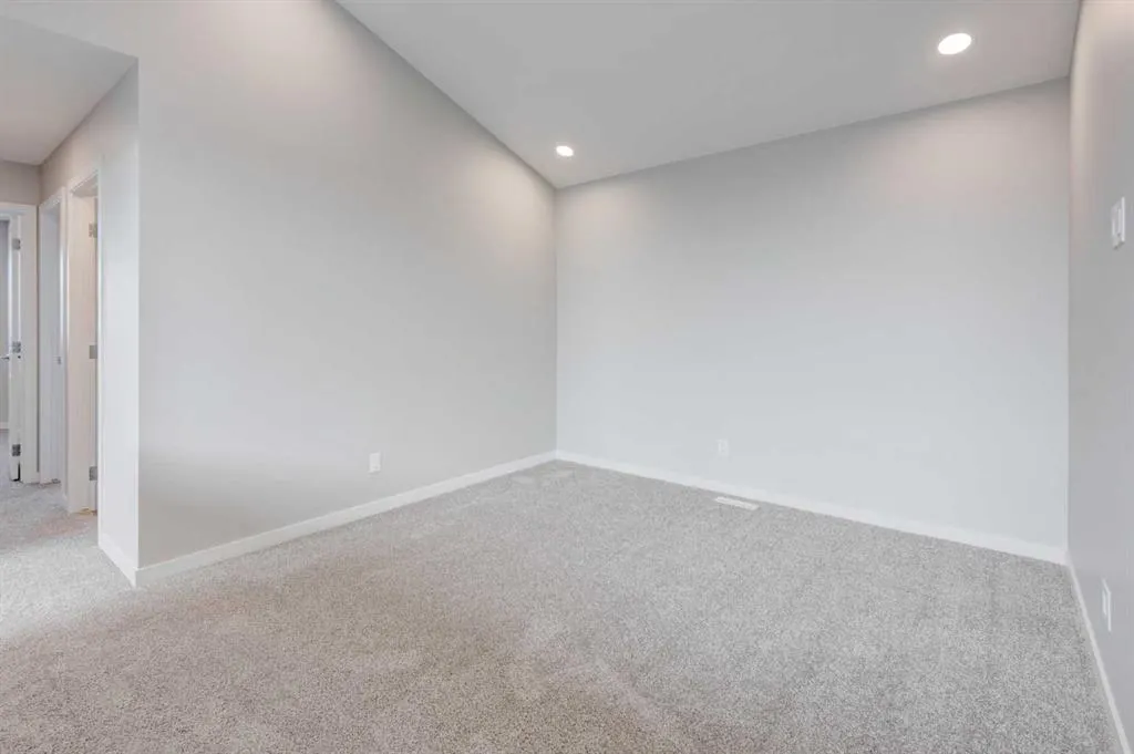 104 Mercado Road SE