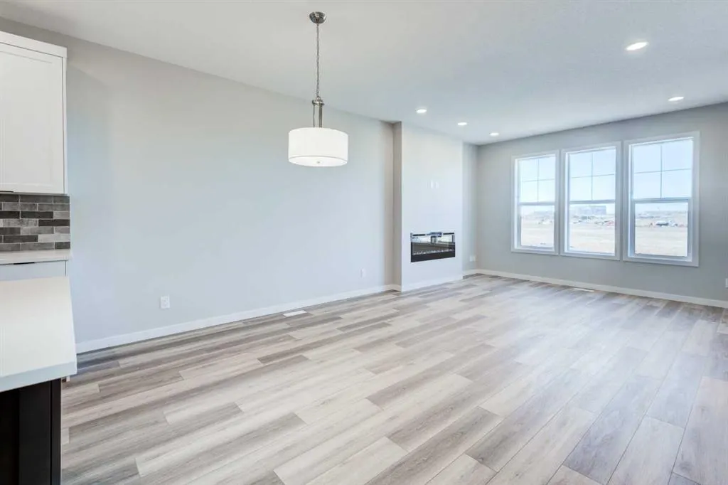 104 Mercado Road SE