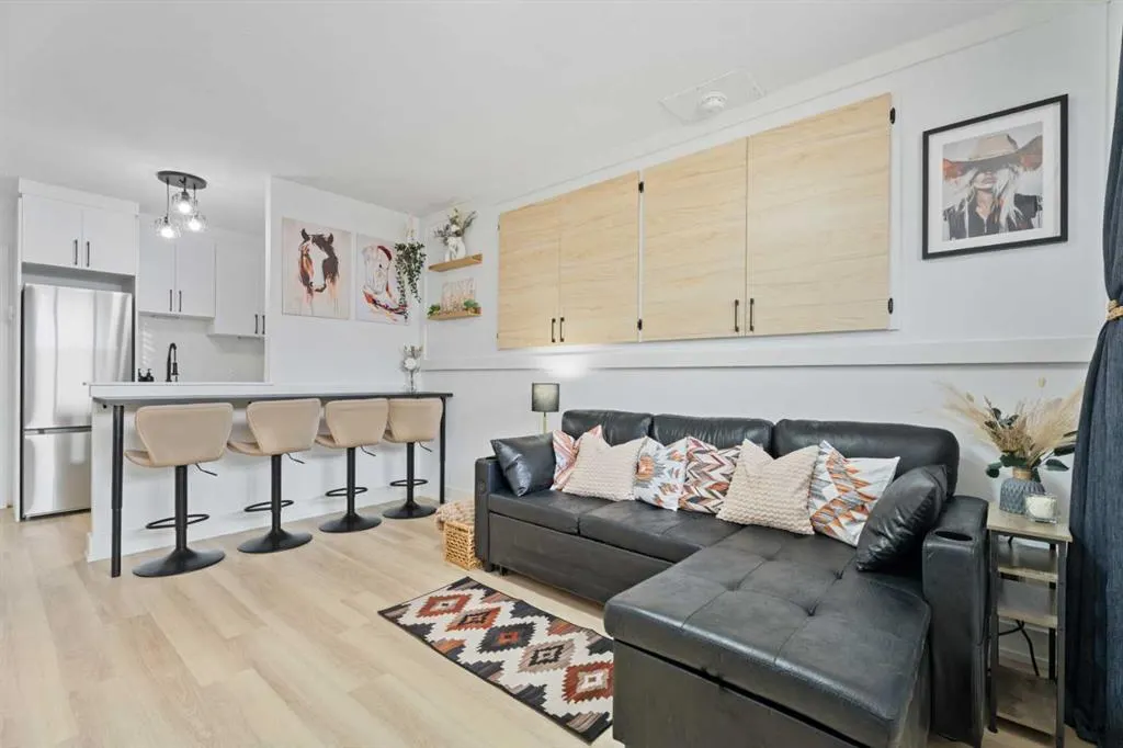 1530 26 Avenue SW, #2