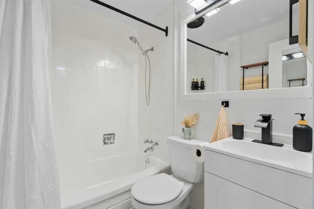 1530 26 Avenue SW, #2