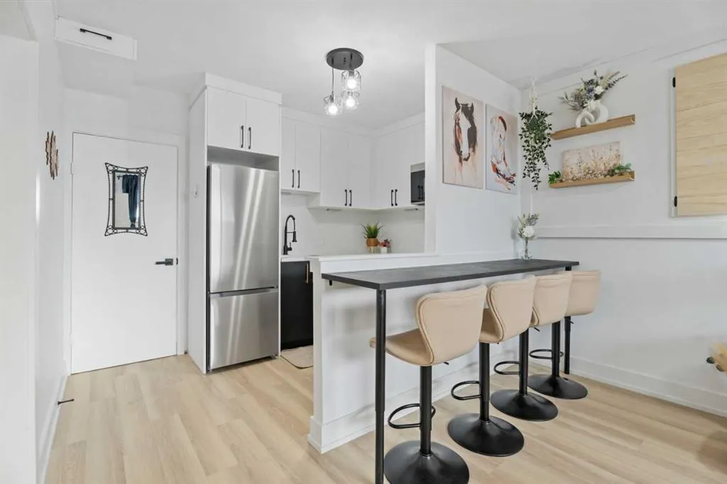 1530 26 Avenue SW, #2