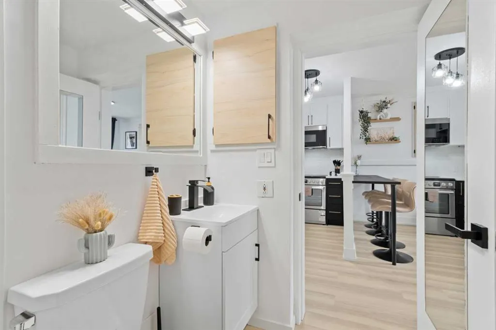 1530 26 Avenue SW, #2
