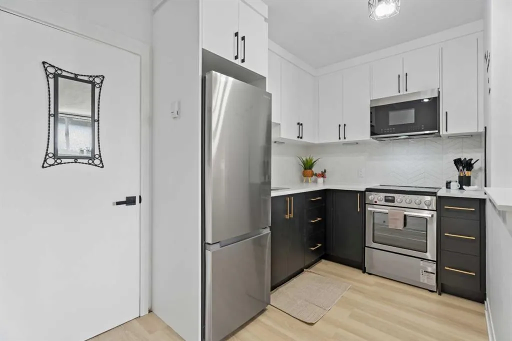 1530 26 Avenue SW, #2