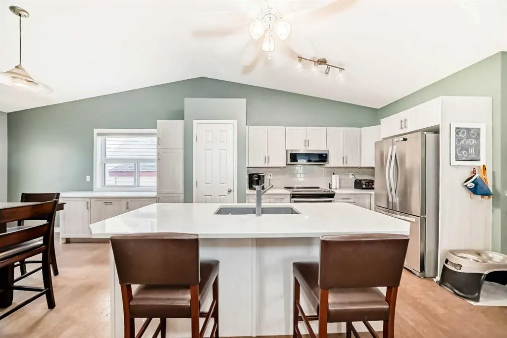 26 Copperfield View SE