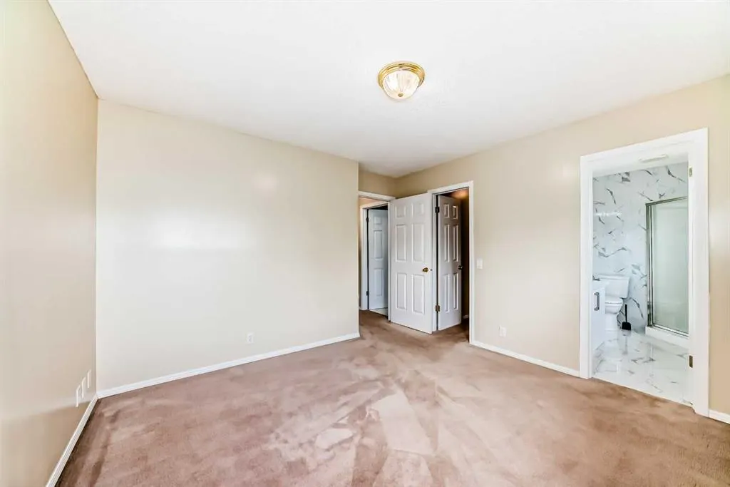 7 Millrose Place SW