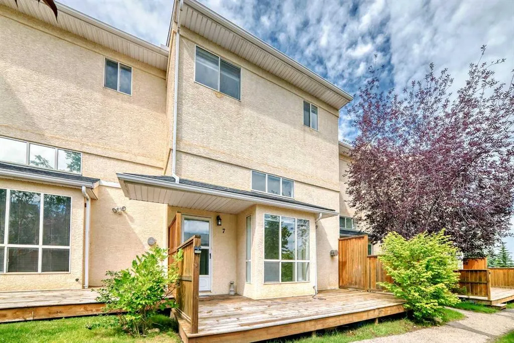 7 Millrose Place SW