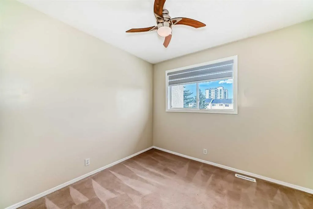 7 Millrose Place SW
