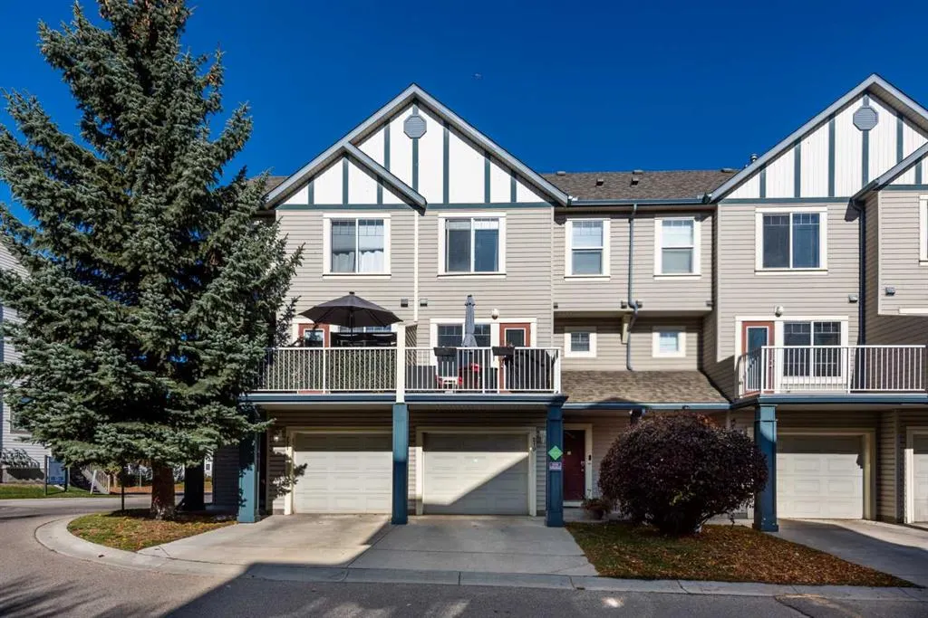 219 Copperfield Lane SE