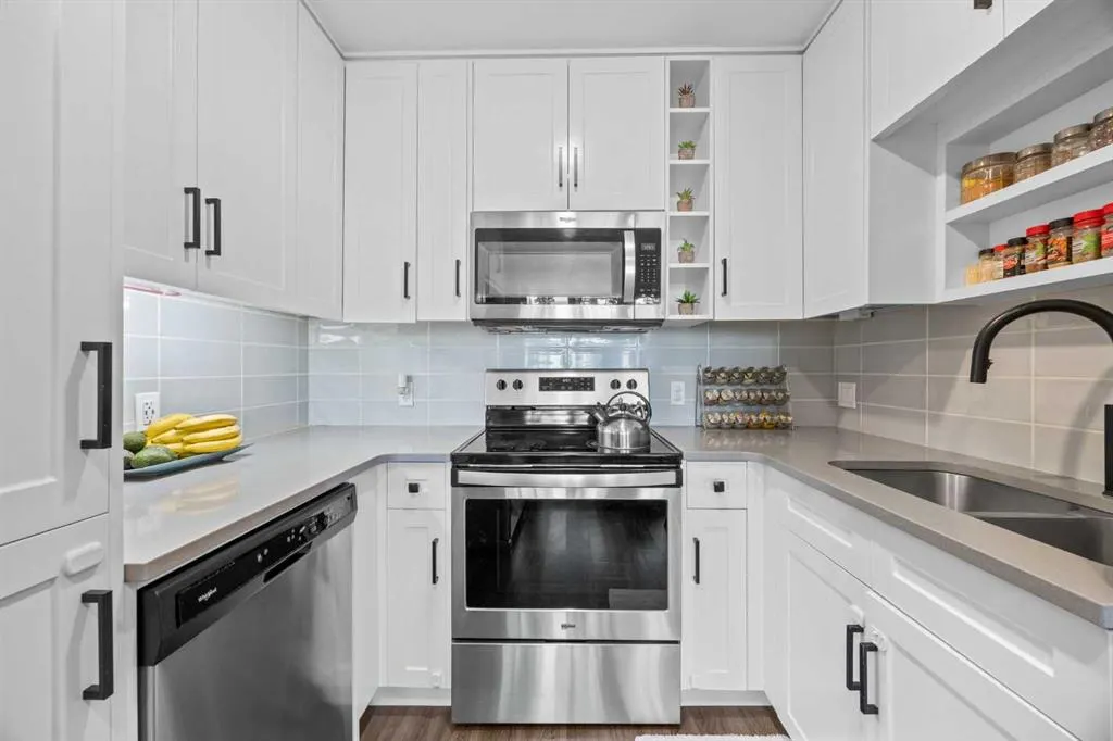 350 Livingston Common NE, #1108