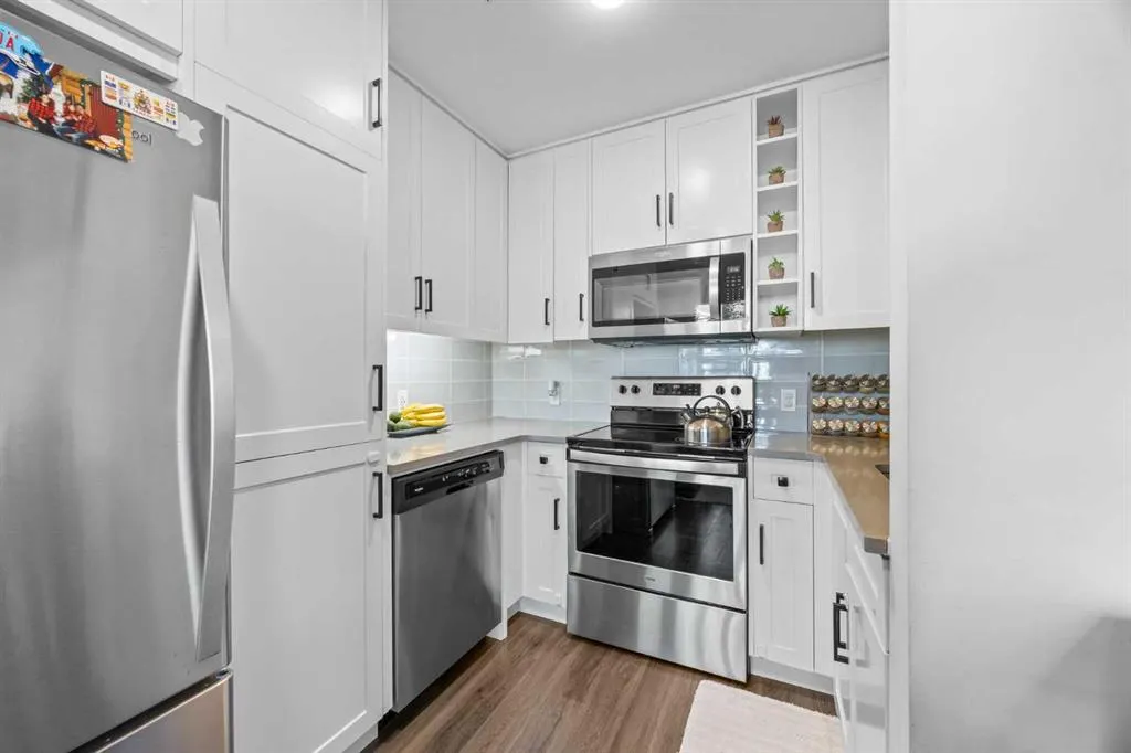 350 Livingston Common NE, #1108