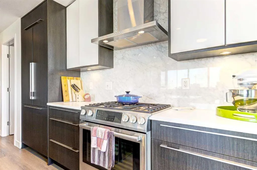 930 16 Avenue SW, #703