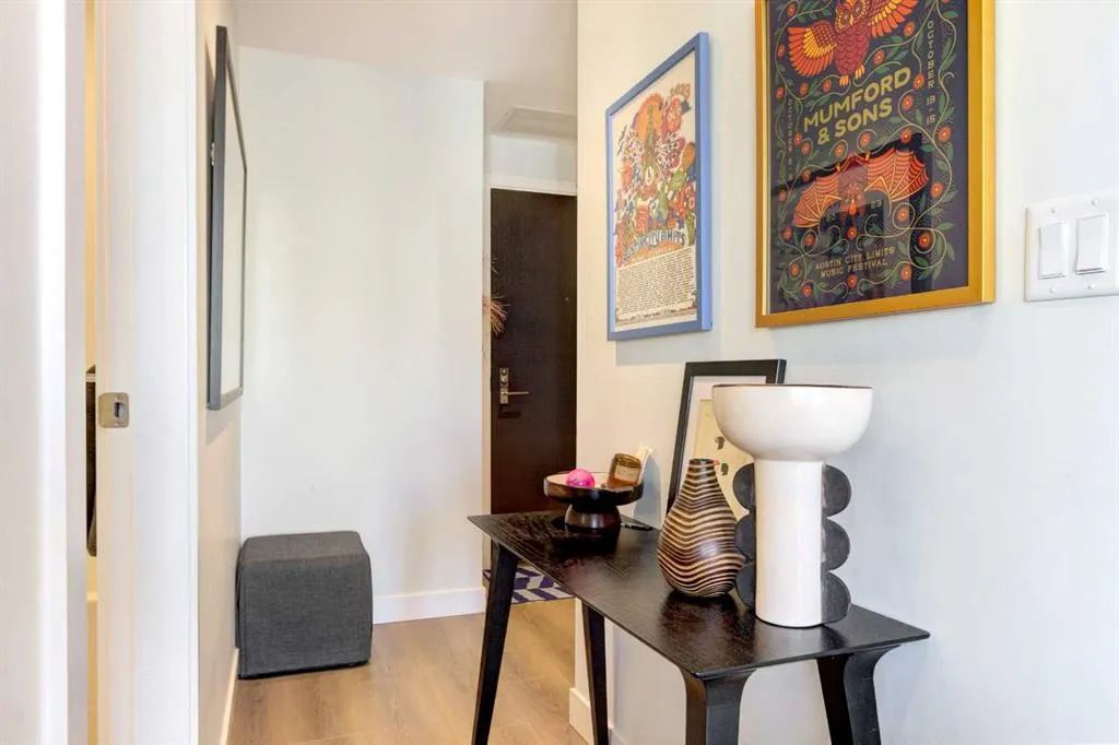 930 16 Avenue SW, #703