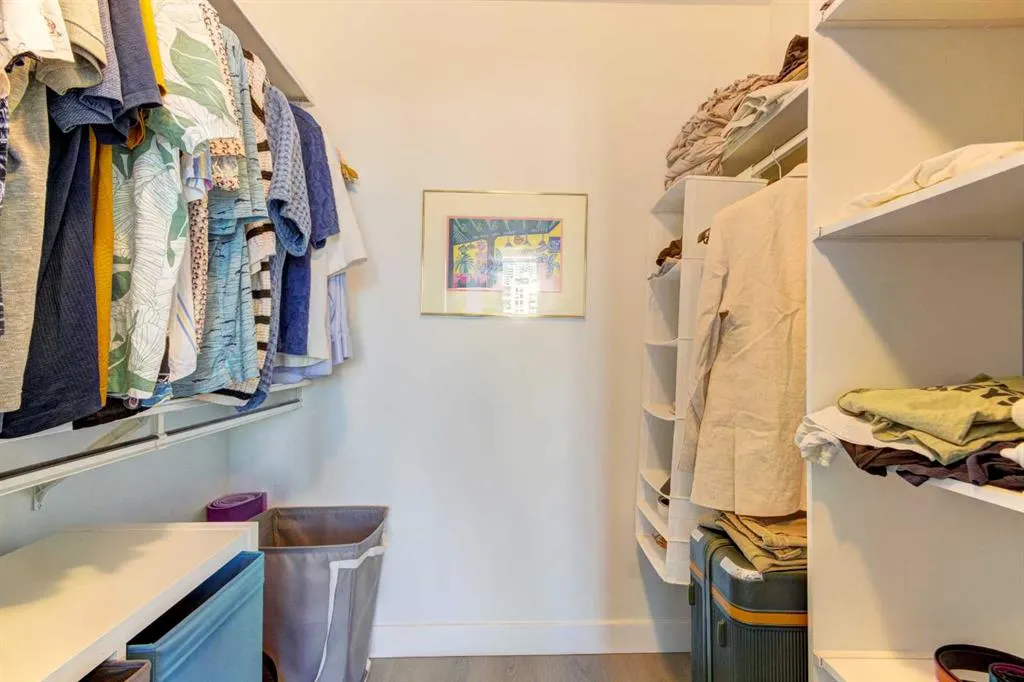 930 16 Avenue SW, #703