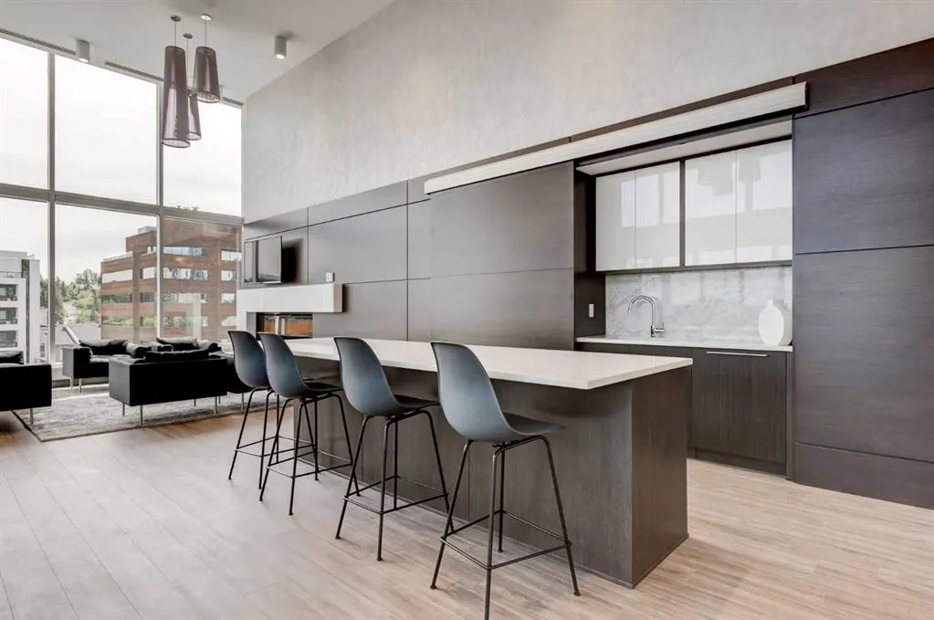 930 16 Avenue SW, #703