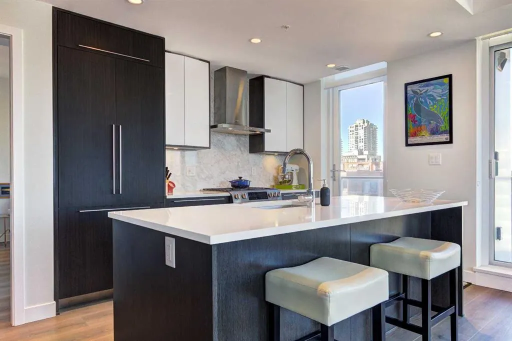 930 16 Avenue SW, #703