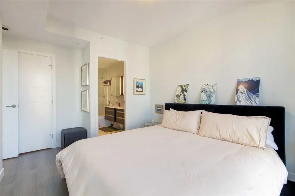930 16 Avenue SW, #703