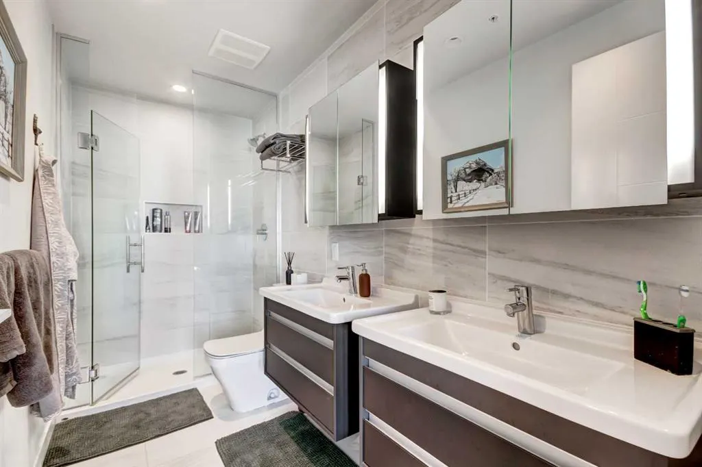 930 16 Avenue SW, #703