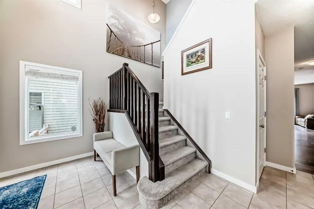 180 Kinlea Link NW