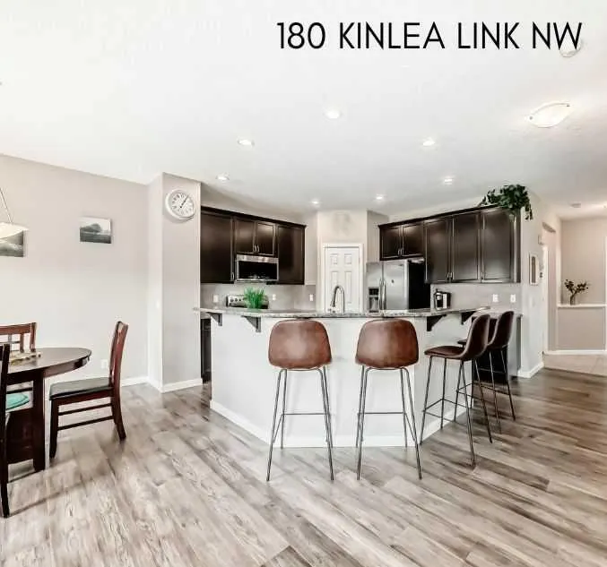 180 Kinlea Link NW