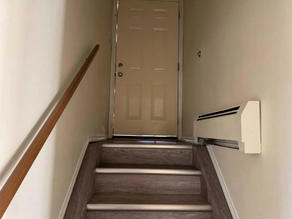 7 Nyberg Avenue