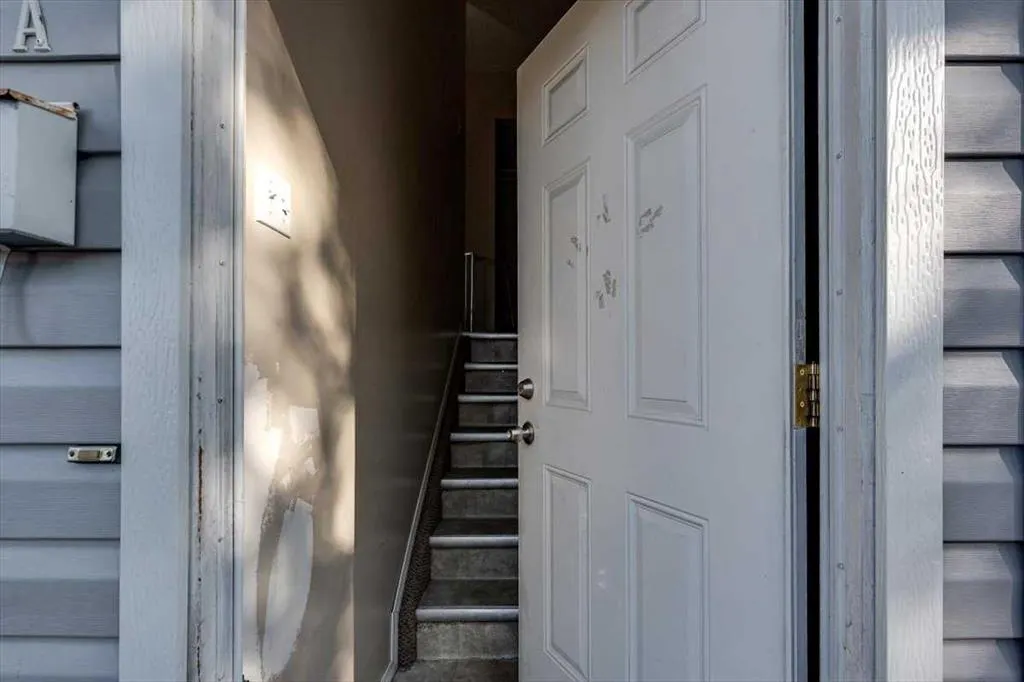 7 Nyberg Avenue