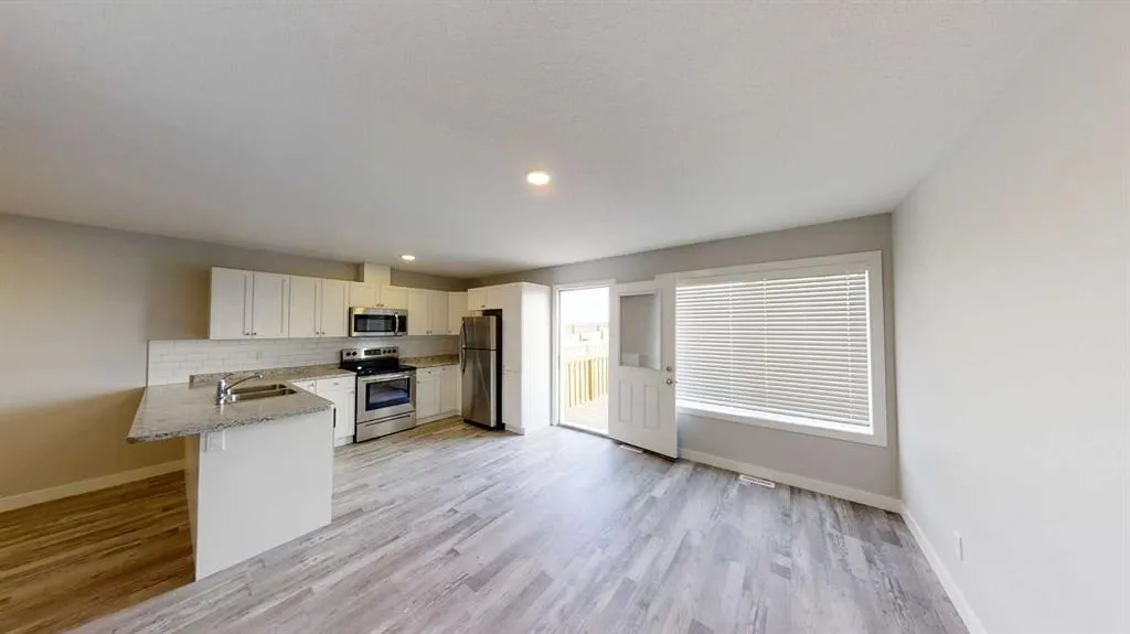 9524 113 Avenue, #D