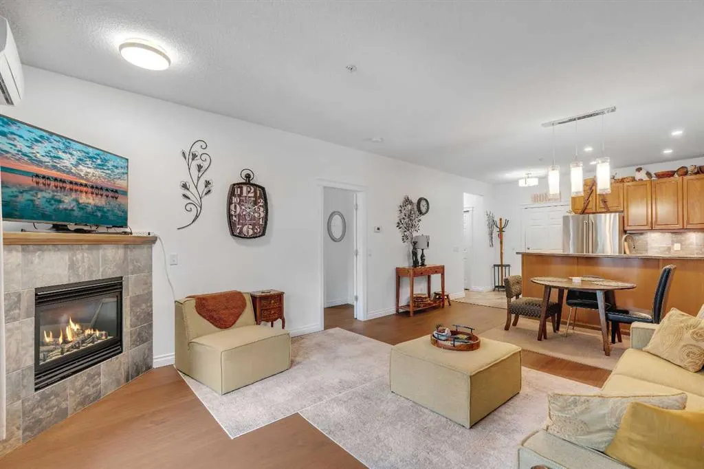 8 Hemlock Crescent SW, #101