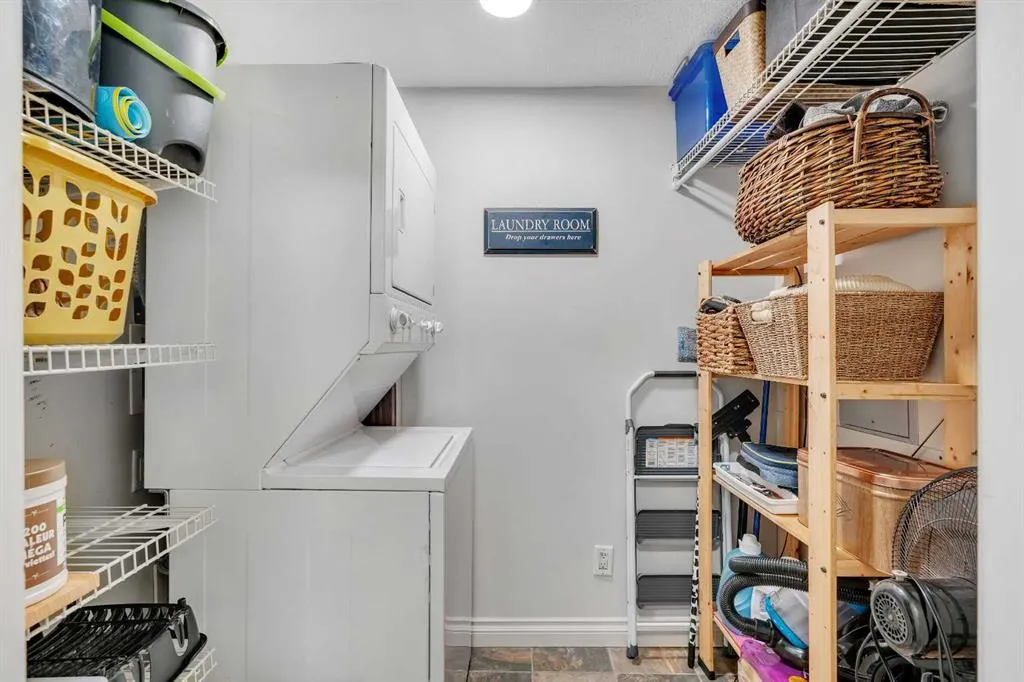 8 Hemlock Crescent SW, #101
