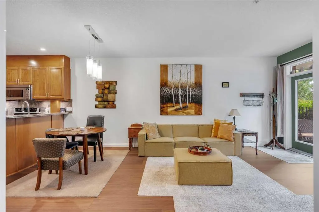 8 Hemlock Crescent SW, #101
