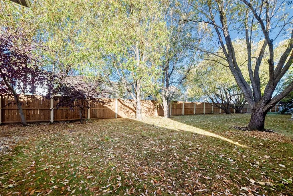 126 Hawkstone Manor NW