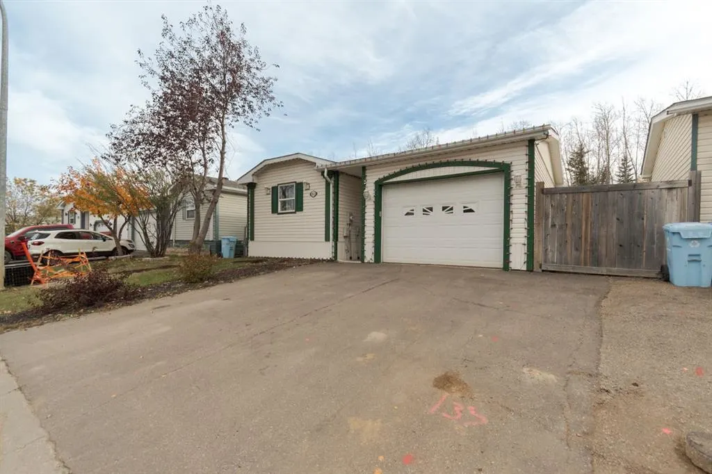 152 Harpe Way