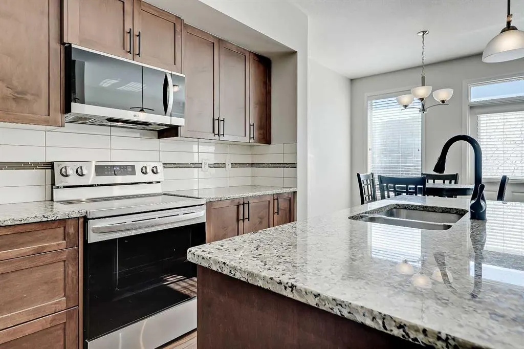 1086 Williamstown Boulevard NW, #401