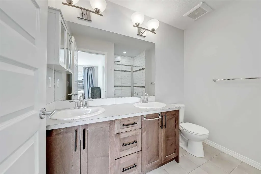 1086 Williamstown Boulevard NW, #401