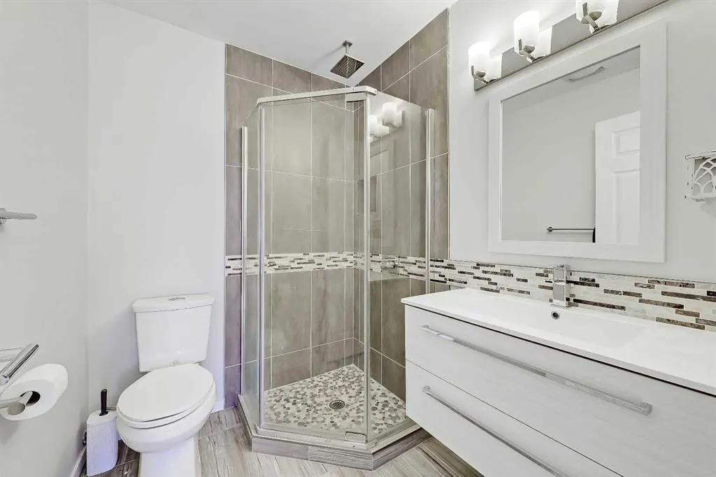1086 Williamstown Boulevard NW, #401