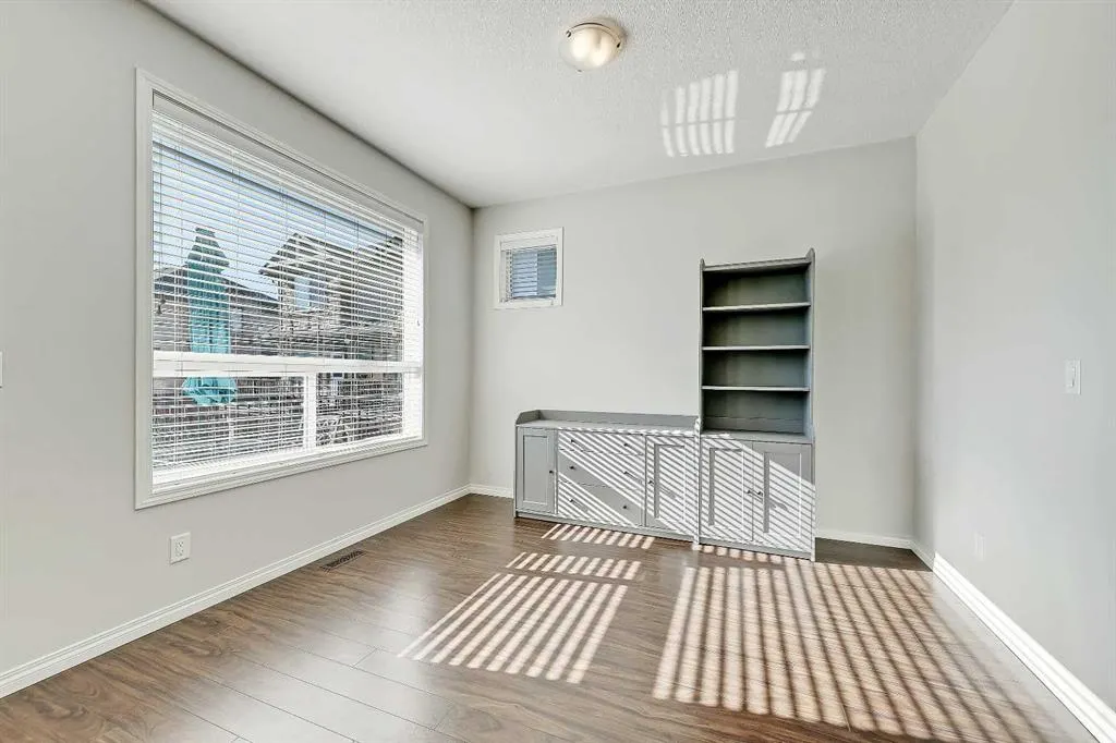 1086 Williamstown Boulevard NW, #401