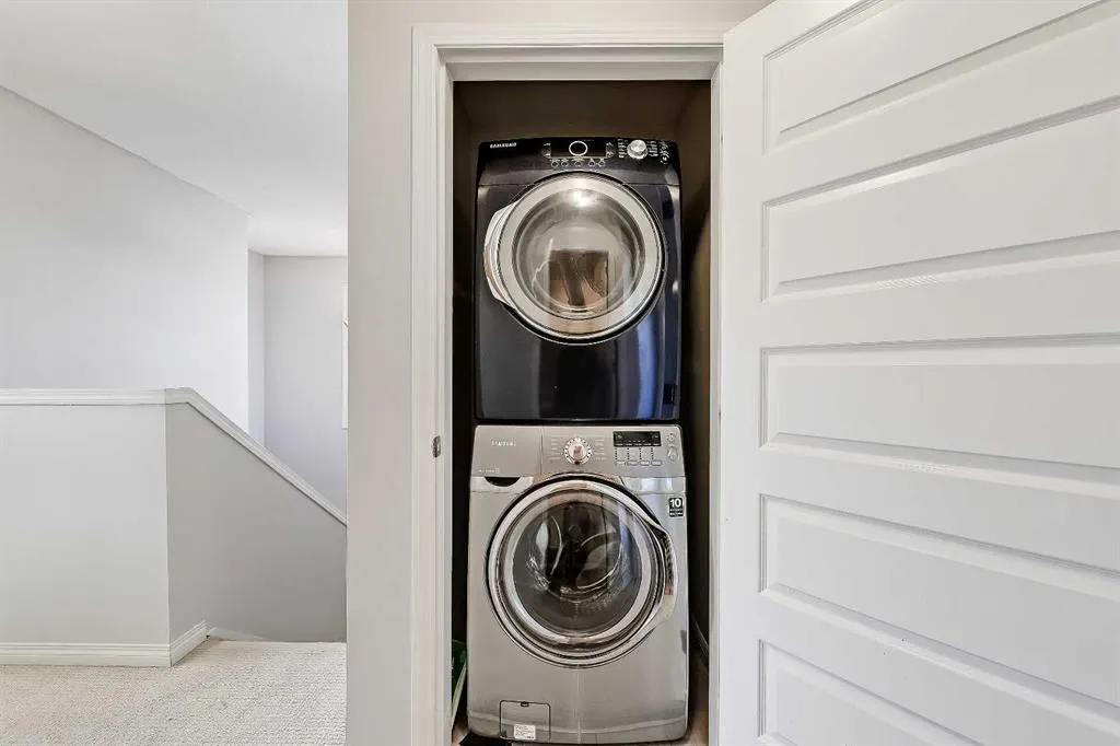 1086 Williamstown Boulevard NW, #401