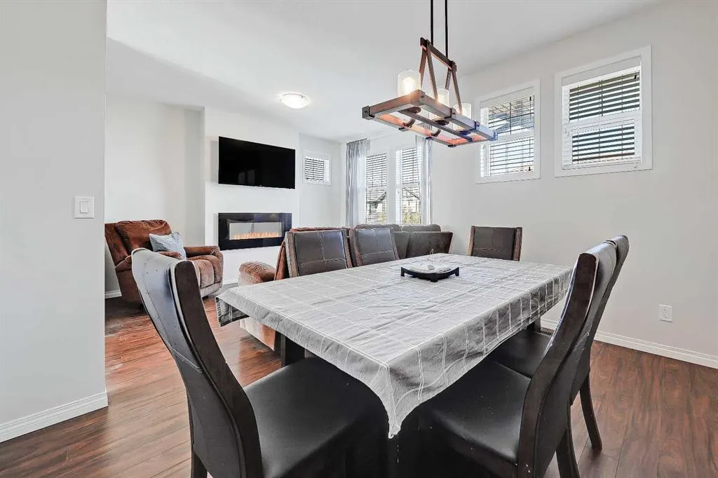 1086 Williamstown Boulevard NW, #401
