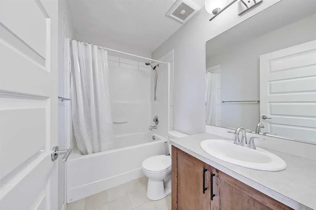 1086 Williamstown Boulevard NW, #401