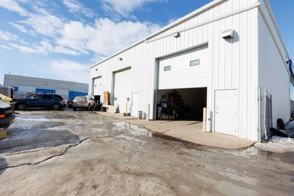 8121 49 Avenue Close, #1,2, 3
