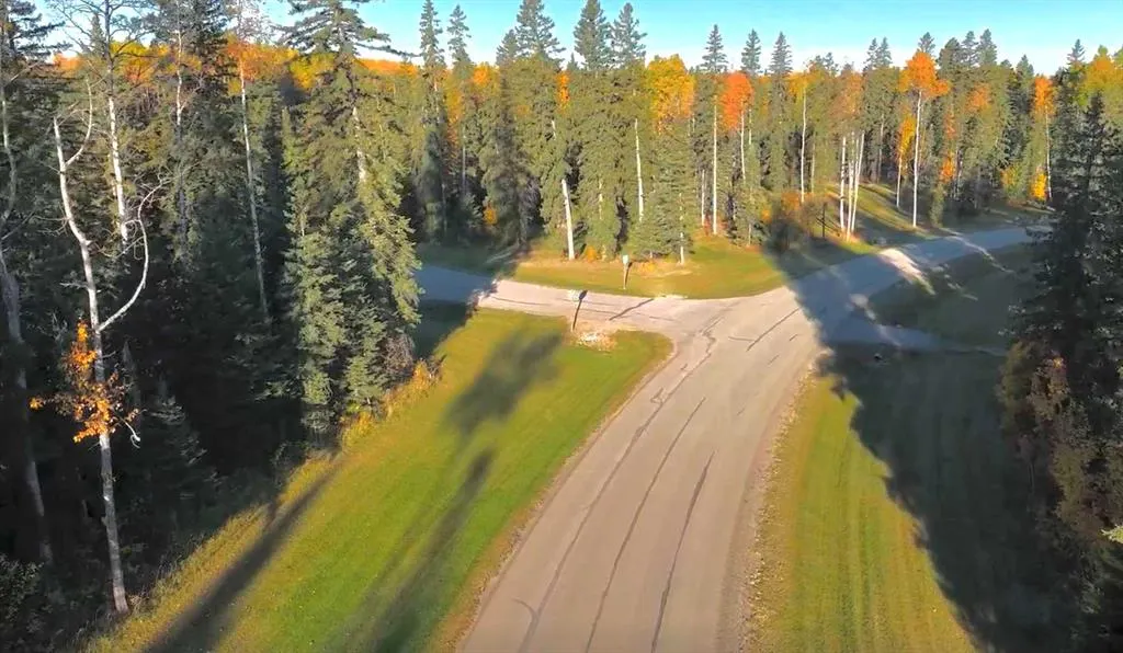 400 Valley View Close