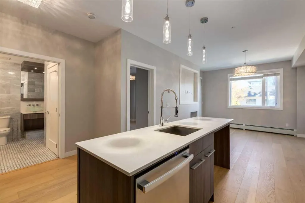 119 19 Street NW, #205
